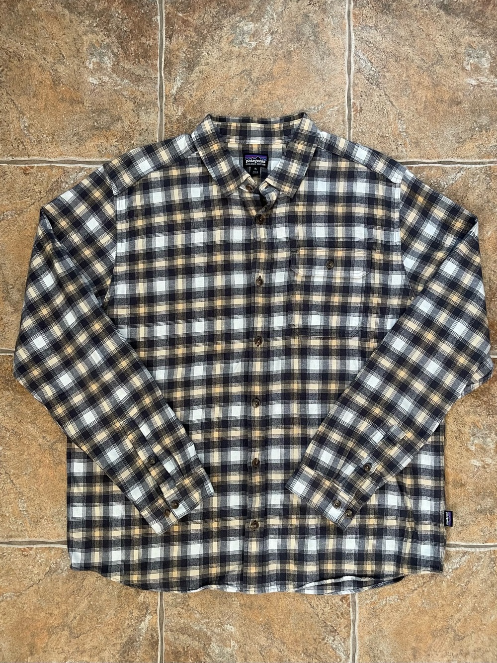 Men's Long-Sleeved Lightweight Fjord Flannel Shirt
